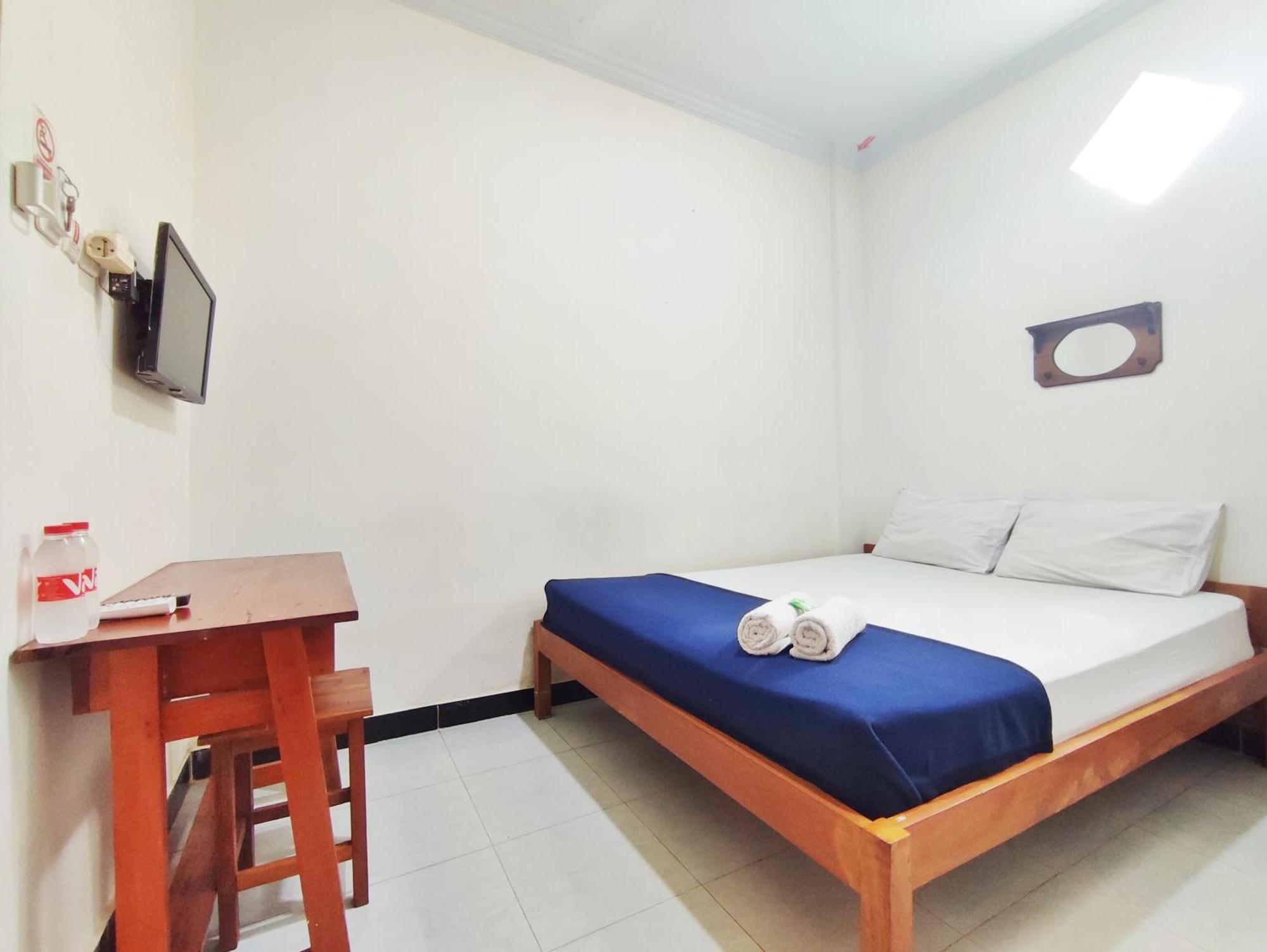 Happy Syariah Hotel Near Jombor Mitra Reddoorz Sleman  Exterior photo